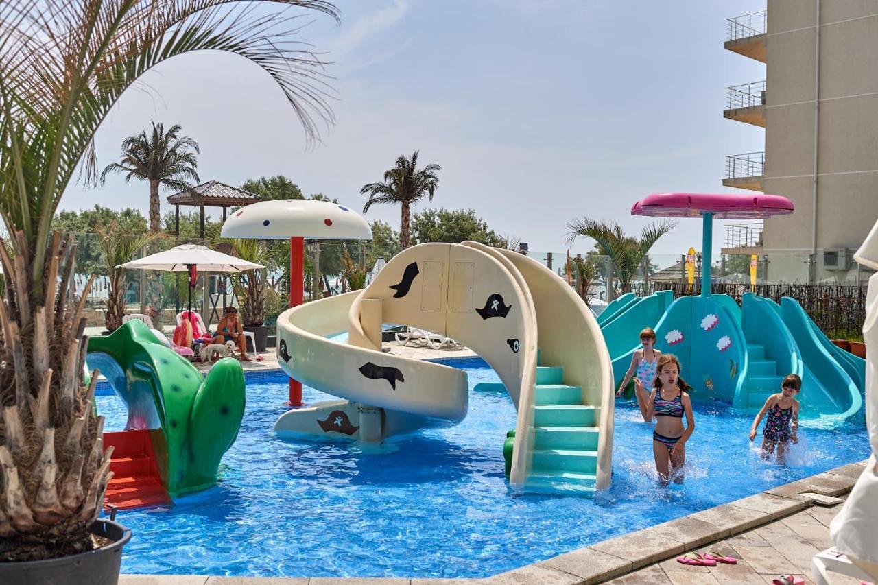 Sole Aparthotel Pool & Spa Mamaia Nord Navodari Exterior photo